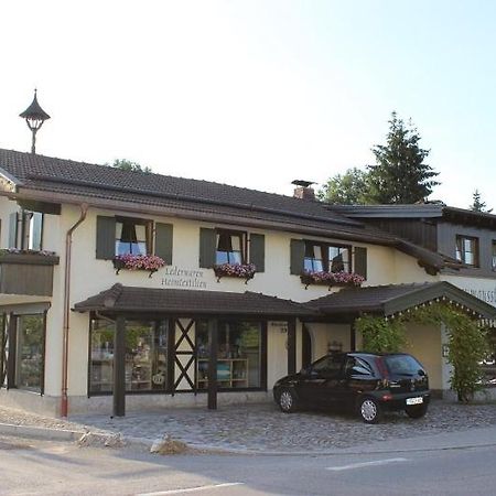 Gaestehaus Sattlerhof Bernau am Chiemsee Ngoại thất bức ảnh
