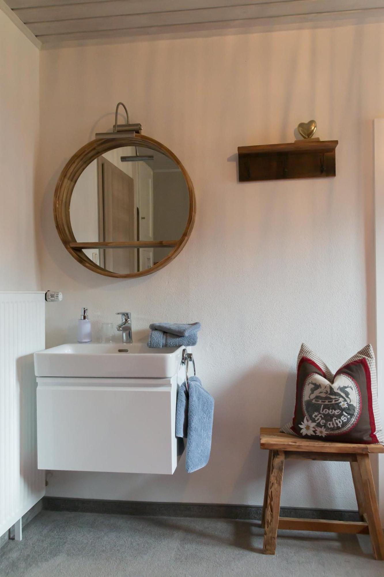 Gaestehaus Sattlerhof Bernau am Chiemsee Ngoại thất bức ảnh