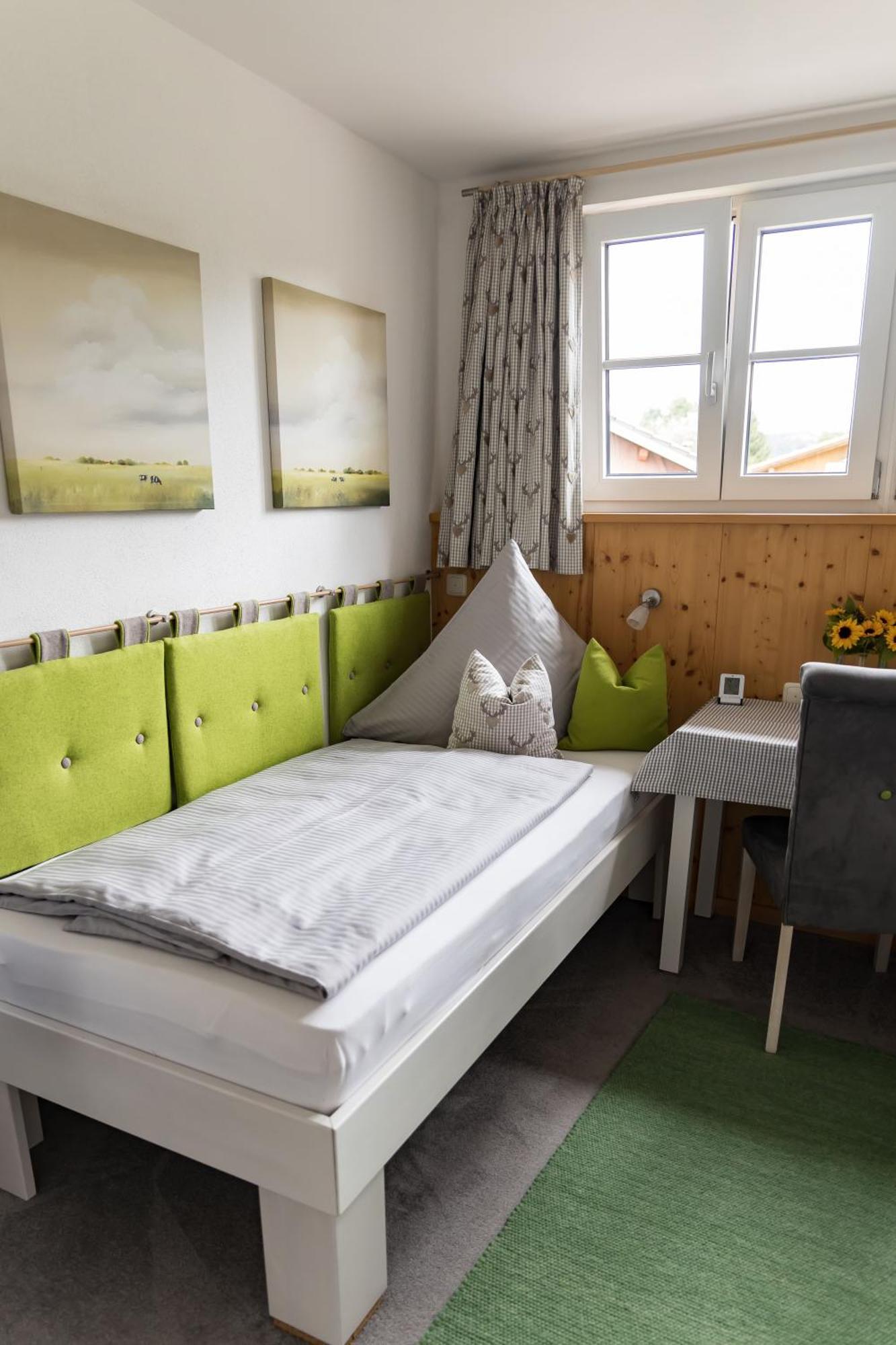 Gaestehaus Sattlerhof Bernau am Chiemsee Ngoại thất bức ảnh